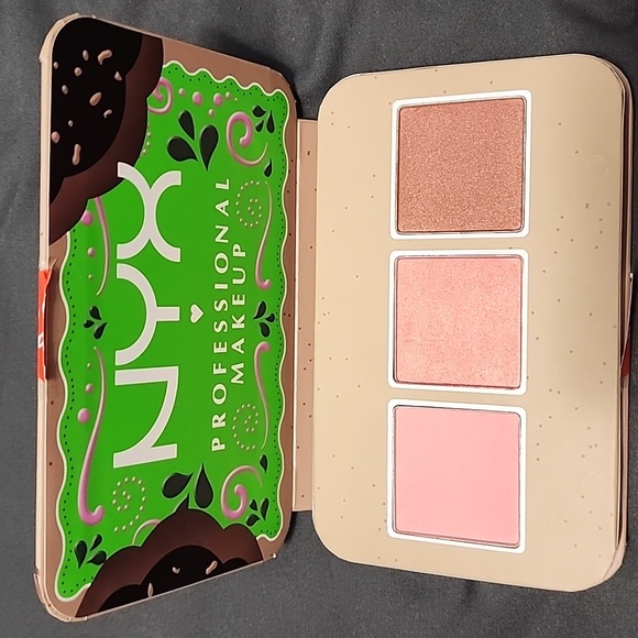 NYX BUTTERMELT FACE PALETTE-BUTTA TOGETHER, U KOW BUTTA, FEELING BUTTA - Picture 3 of 5